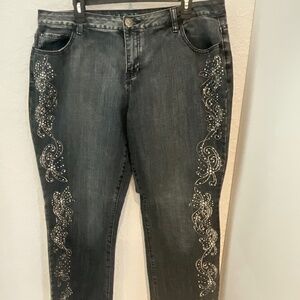 Jeans with bedazzled legs